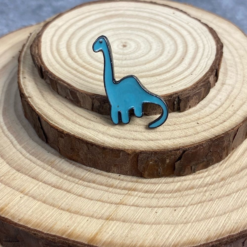 Brachiosaurus Blue Small Enamel Pin/ Brooch Lapel - Picture 2 of 6
